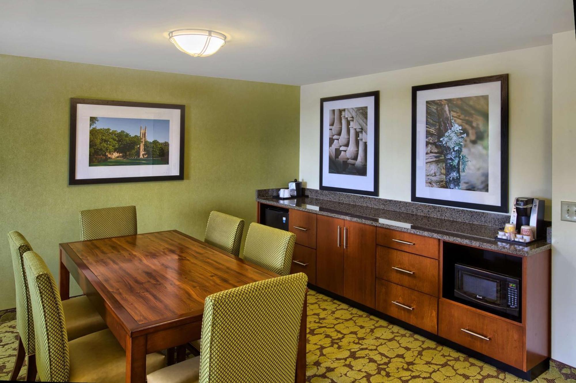 Hilton Garden Inn Durham-University Medical Center Экстерьер фото